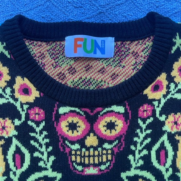 Halloween Day of the Dead sweater - Picture 5 of 12